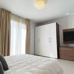 Point Sea Front Apartment Sliema